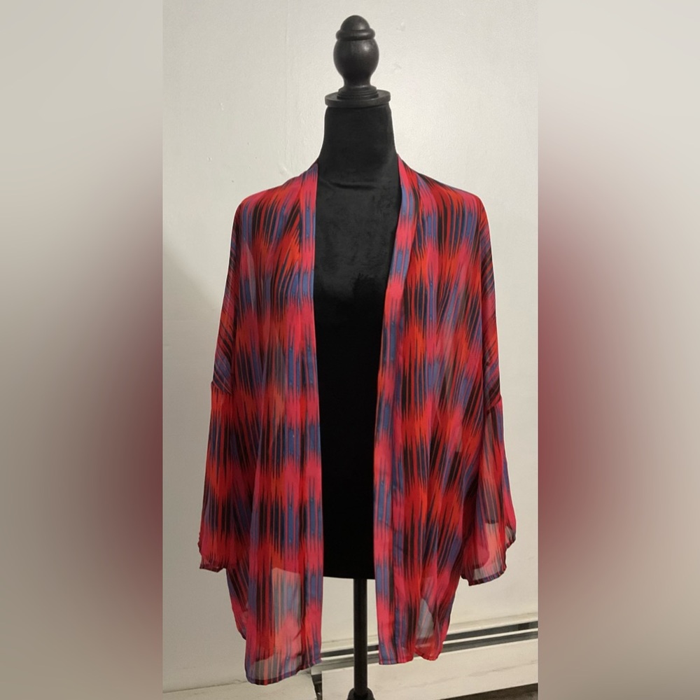 Red and Blue Oversized 3/4 Sleeve Blouse